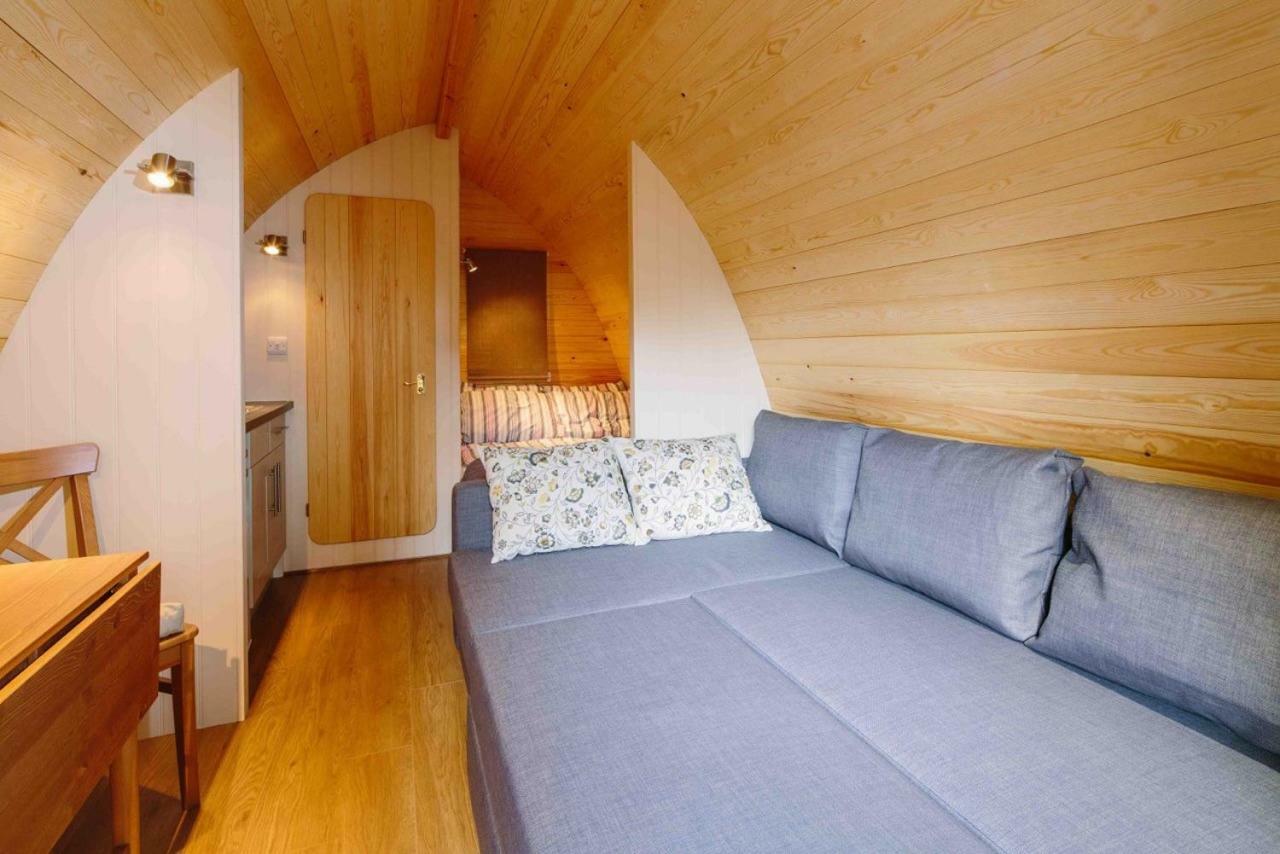 Hotel Lupin Glamping Pod Cheltenham Exterior foto